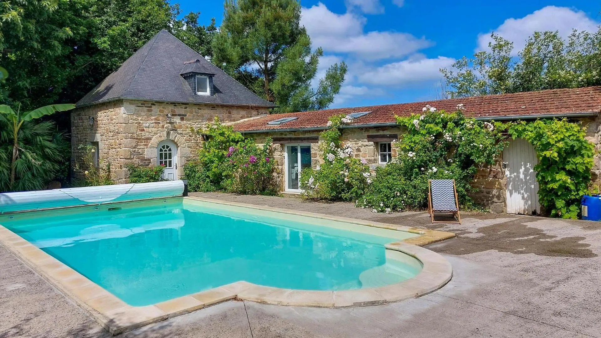 بيت للعطل Amazing Home In Ploubezre